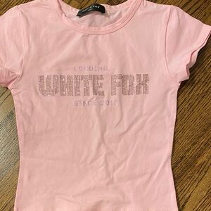 White Fox rhinestone short sleeve T-shirt in light pink, XXS
